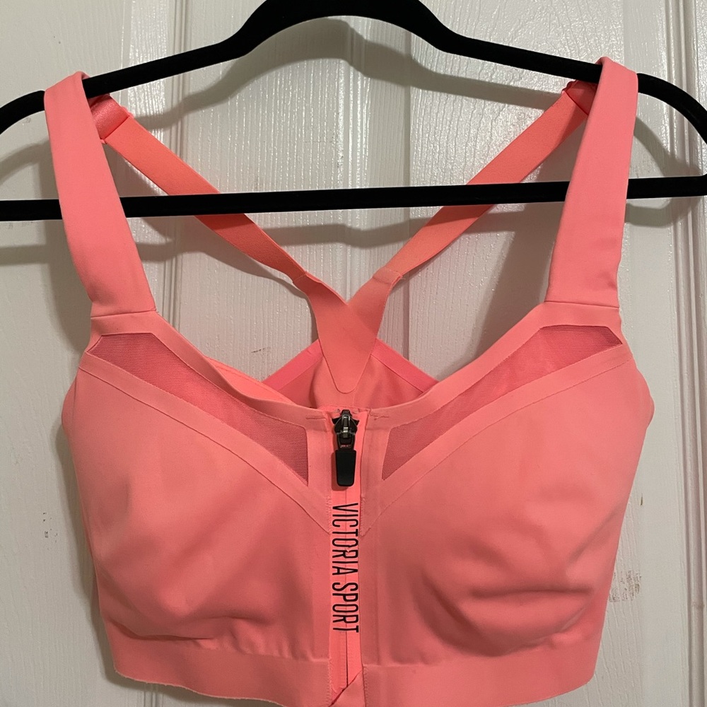 Victoria Secret Knockout Sports Bra